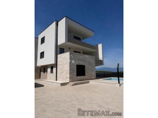 LUKSUZAN APARTMAN 20 m OD MORA – OTOK KRK