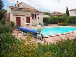 Traditional Villa with Lovely Pool