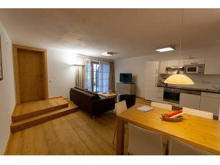 SKI IN - SKI OUT! Luxury apartment in..