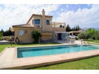 3 Bedrooms - Villa - Malaga - For Sale