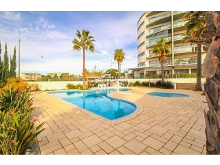 Lovely 2 Bed Apartment in Quarteira..