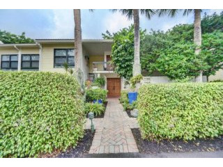 6774 Willow Wood Dr #1105, Boca Raton..