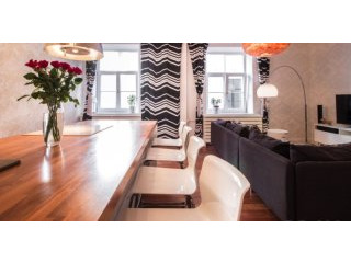 Beautiful Apartment In Embassy District..