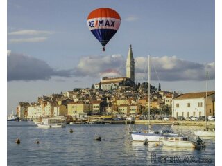 Rovinj,šuma 16 800m2 uz glavnu prometnicu