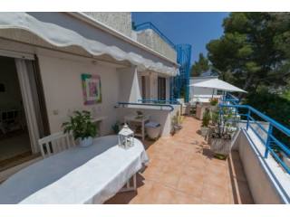 Lovely spacious 2 bedroom apartment..