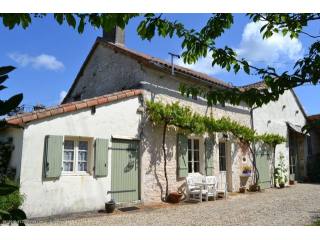 Stunning 4 Bed Country House With Guest..