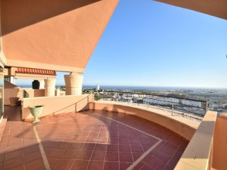 3 Bedroom Penthouse For Sale In Magna..