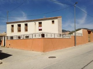 B&B Property in Hondon De Los Frailes..