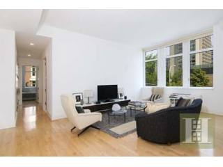 2 bedroom Apartment For Sale: 25 WEST..