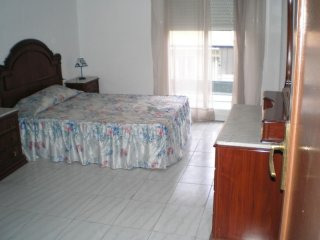 4 bedroom, 1 bathroom Apartment, (build..