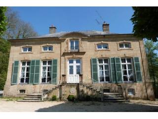 20 bedroom House For Sale: 08140 SEDAN