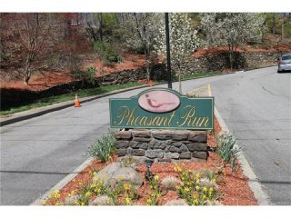 2 bedroom House For Sale: 41 Touchstone..