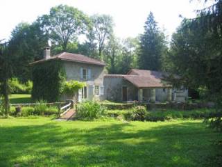 Bourdeilles (24310)