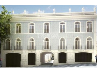 Magnificent 3 Bedroom Triplex Apartment..