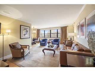 3 bedroom Apartment For Sale: 165 WEST..