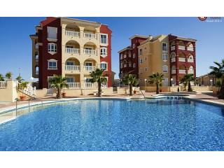 3 Bed Luxurious Apartment minutes from..
