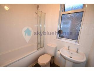 House - ***NO AGENCY FEES*** This is a..