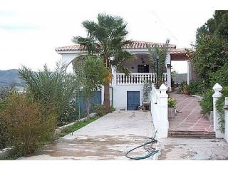 Villa - House situated on the edge of..