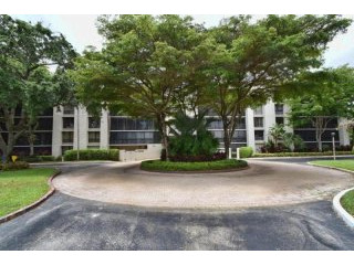 20080 Boca West Dr #452, Boca Raton, FL..