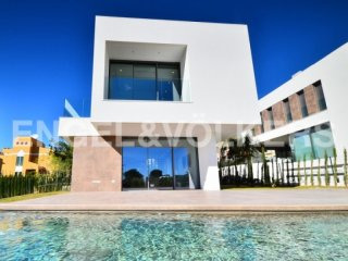 Exclusive Villa Newly Built With Luxury..