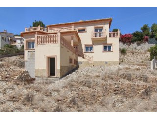 Detached villa with beautiful sea views