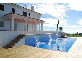 5 bedroom Detached Villa For Sale: La..