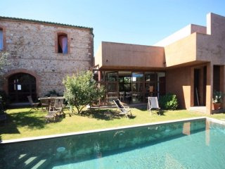 Full Of Character Property With Garden..