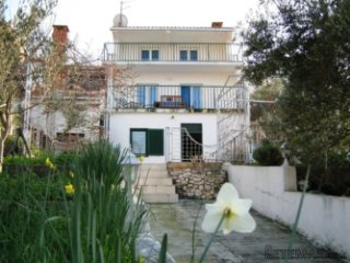 HOUSE IN RAZANJ