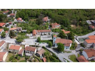 Veli Brgud: Građevinski teren 809 m² – Spreman za gradnju, s