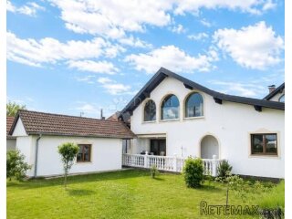 UREĐENA KATNICA 257 m2 SA VELIKOM OKUĆNICOM, ŽITNJAK- STRUGE