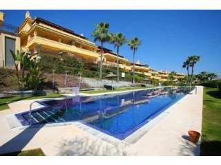 Excellent location on Marbella's Golden..