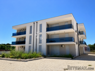 2S+DB, 1. kat u novogradnji - 1 km od mora - 72,80 m2