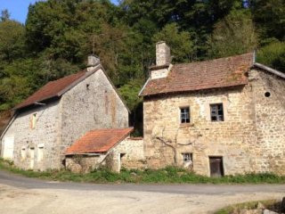 Two Houses and Barn to Renovate