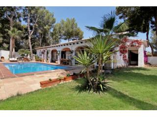 Villa in klassischem spanischen Stil in..