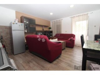 GROBNIK LUKEŽI DVOJNA KUĆA 90M2