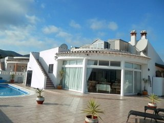 3 bedroom, 2 bathroom Villa, (build 125..