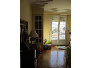 Calm two bedroom in bourgeois building