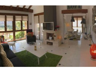 1st Line Corner Villa With Views Over..