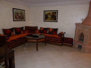 2 Bed - 1.5 Bath apartment - balcony -..