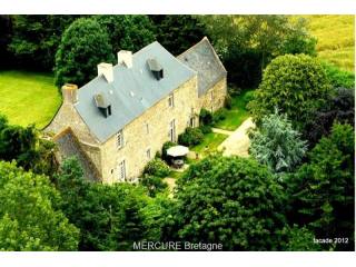 8 bedroom Manor House For Sale: 22400..