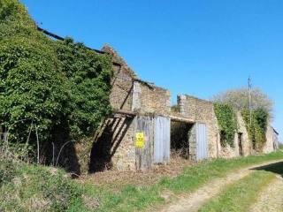 Barn to Restore in Rural Setting
