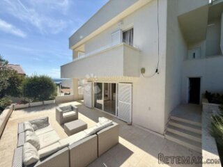 PRILIKA! Villa 3 red do mora Dramalj