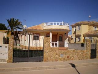 3 bed 2 bath detached villa in Los..