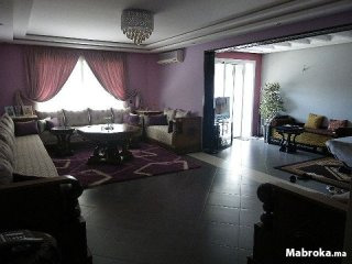 Bel appartement meuble haut standing..