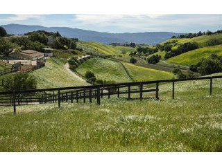 4 bedroom House For Sale: 1 Ballard Cyn