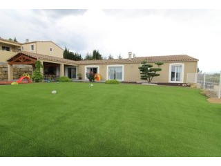 3 Bedrooms - Villa -..