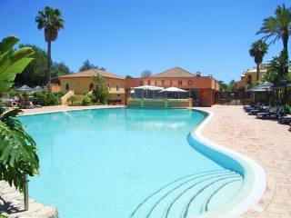 SPECTACULAR THREE BEDROOM APARTMENT
