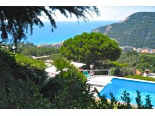 Ligurian Villa Overlooking The Sea