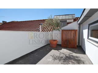 Lisbon Building with 8 luxurious..