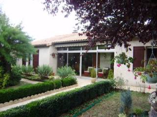 Detached Bungalow In Excellent Condition